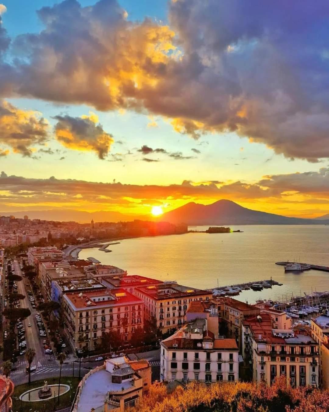 Naples Luxury Suites B&B Dış mekan fotoğraf